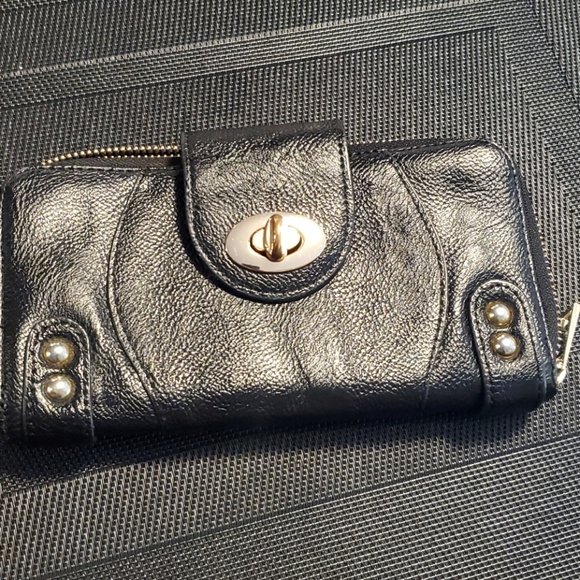 Gold Stud Accent Wallet - Picture 5 of 8